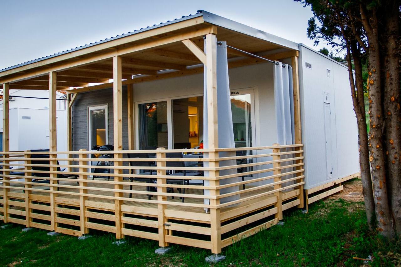 Adrijela Mobile Home Jezera Exteriér fotografie